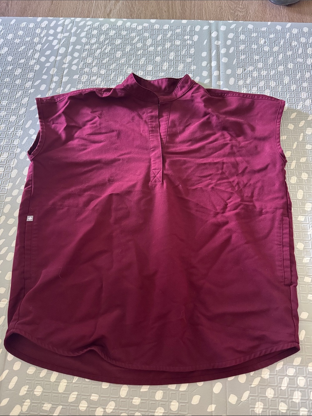 Rafaela  Oversized Scrub Top Women Extra Small Maroon